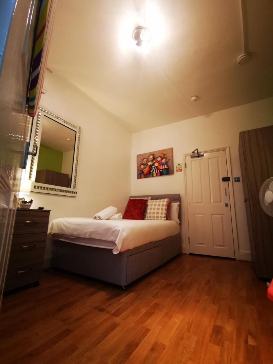 Capital Host- Apartments Euston Londyn Zewnętrze zdjęcie